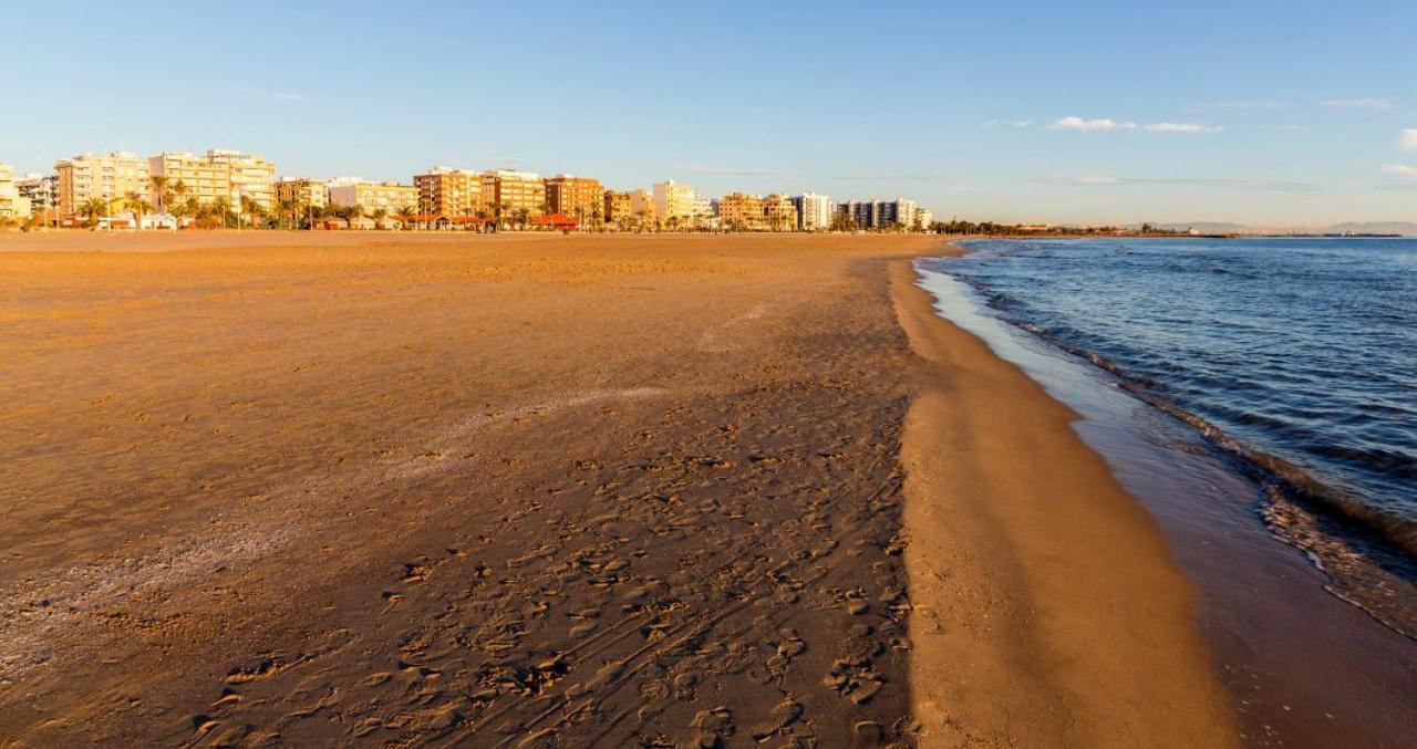 Flores Paradise Playa Sagunto 外观 照片