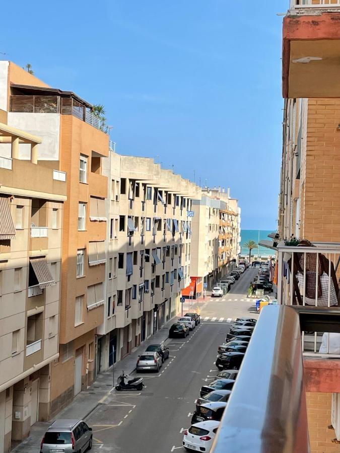 Flores Paradise Playa Sagunto 外观 照片